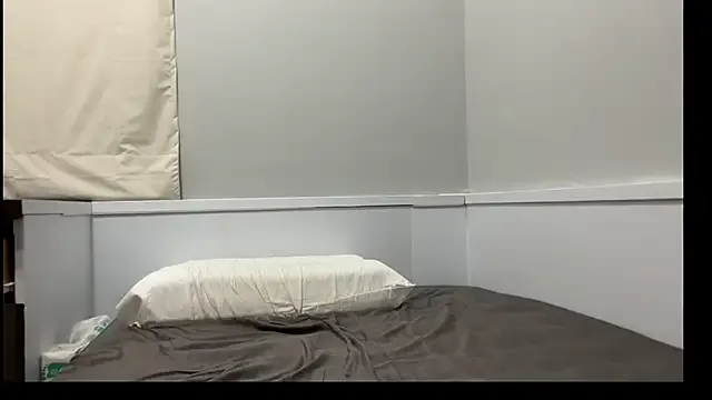 bunnyblondy – webcam model profile photo Image 3