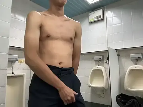 bunnyblondy – webcam model profile photo Image 5