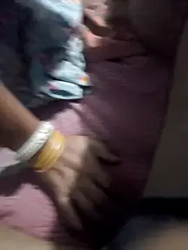 Yui-Ch – webcam model profile photo Image 16