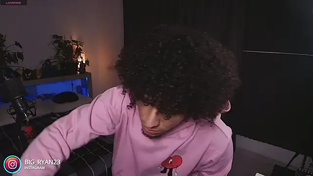 Runarunapi – webcam model profile photo Image 11