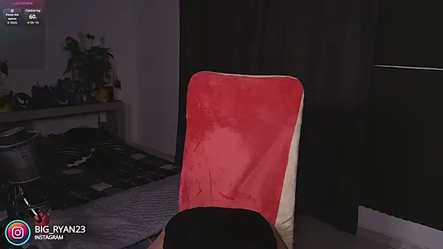 Runarunapi – webcam model profile photo Image 13