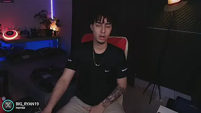 Runarunapi – webcam model profile photo Image 15