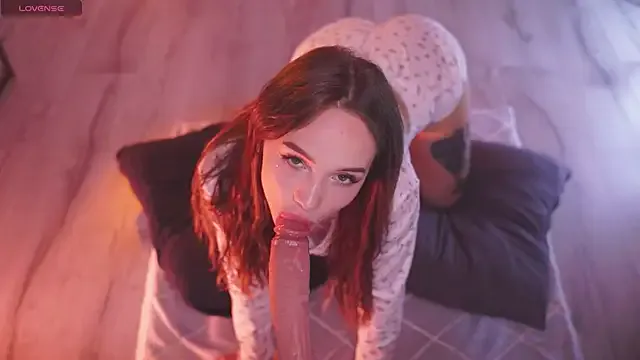 emyii – webcam model profile photo Image 19