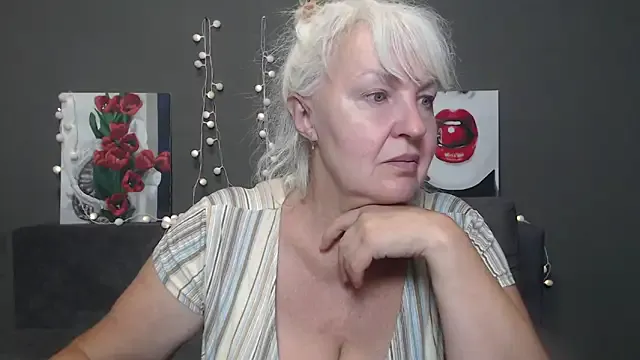 Penelopehot_83 – webcam model profile photo Image 7