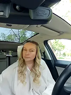 Mahocha1 – webcam model profile photo Image 6