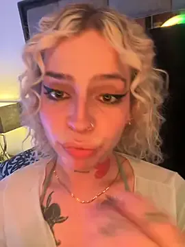 crazypaty – webcam model profile photo Image 16