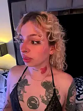 crazypaty – webcam model profile photo Image 4