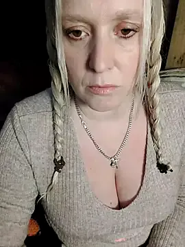 NANA_7 – webcam model profile photo Image 13