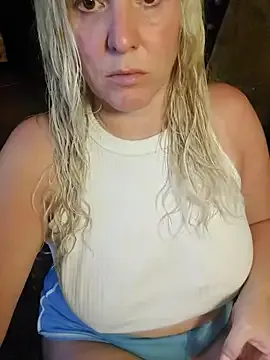 NANA_7 – webcam model profile photo Image 4