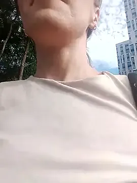 Risky_Workouts – webcam model profile photo Image 12