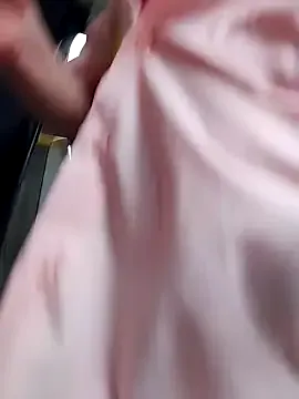 Risky_Workouts – webcam model profile photo Image 14