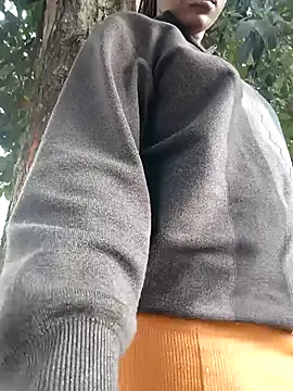 Draculona-666 – webcam model profile photo Image 12