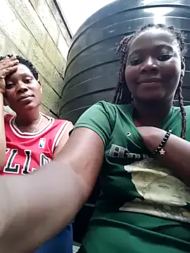 Draculona-666 – webcam model profile photo Image 2