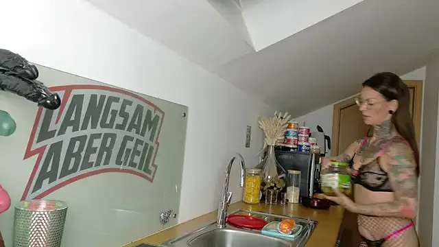 BrownieyQueen – webcam model profile photo Image 17