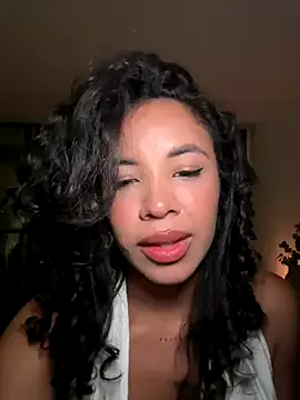 PumaShyXD – webcam model profile photo Image 12