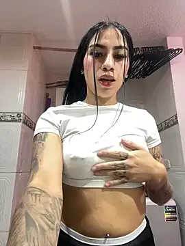 kathariine – webcam model profile photo Image 5