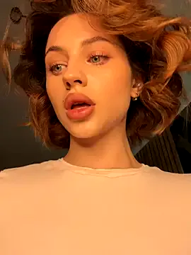 bunnyblondy – webcam model profile photo Image 13