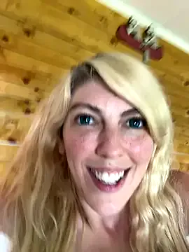 Lola_Hale – webcam model profile photo Image 4