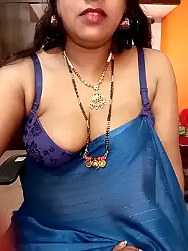 hollyextra – webcam model profile photo Image 2