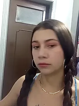 LiliBanger – webcam model profile photo Image 15