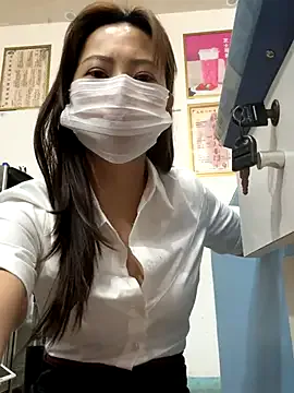 Draculona-666 – webcam model profile photo Image 4