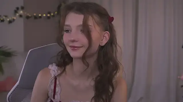 ava_delightt – webcam model profile photo Image 8