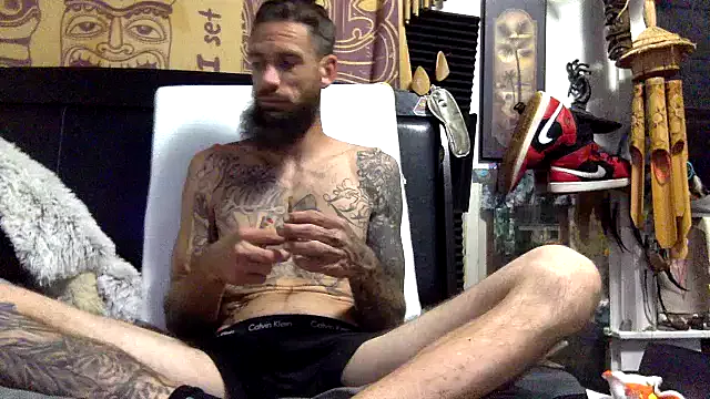 Runarunapi – webcam model profile photo Image 13