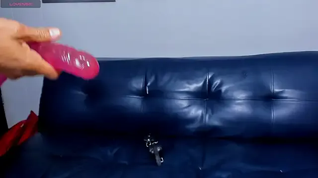 Runarunapi – webcam model profile photo Image 4