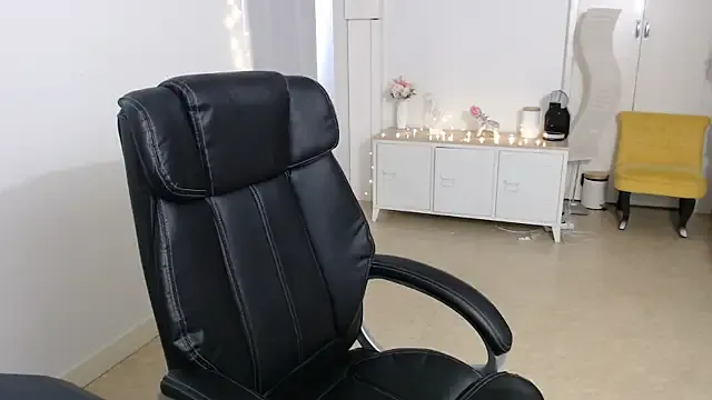 bunnyblondy – webcam model profile photo Image 19