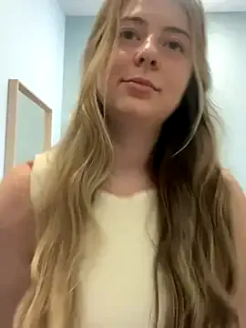 Helena_Karel – webcam model profile photo Image 13