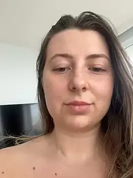 Helena_Karel – webcam model profile photo Image 2