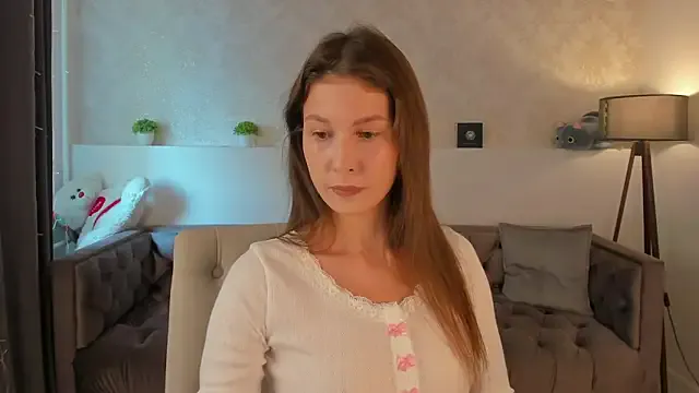 Ninazhang – webcam model profile photo Image 5