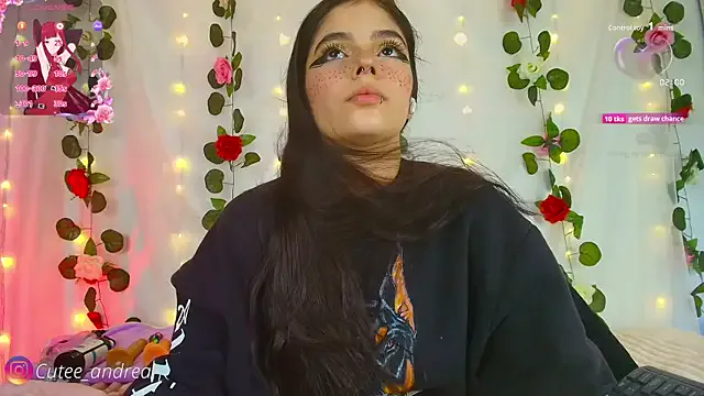 katt008 – webcam model profile photo Image 2