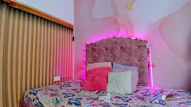 Latinaebony69 – webcam model profile photo Image 8