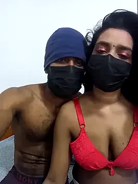 emyii – webcam model profile photo Image 11