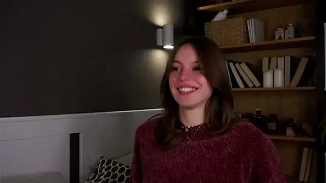 Sssonya – webcam model profile photo Image 4