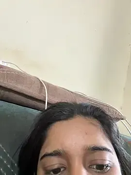 emyii – webcam model profile photo Image 5