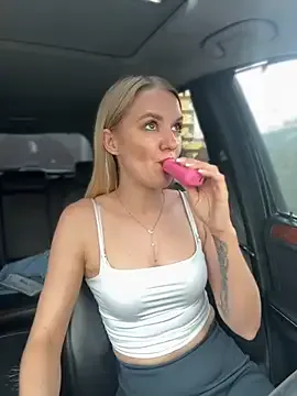 bunnyblondy – webcam model profile photo Image 6