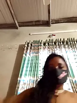 bunnyblondy – webcam model profile photo Image 10