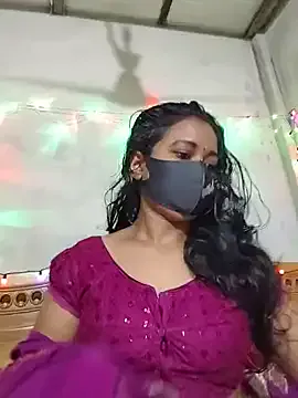 bunnyblondy – webcam model profile photo Image 8