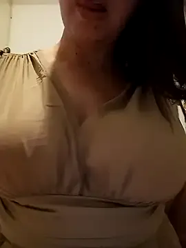 PumaShyXD – webcam model profile photo Image 3