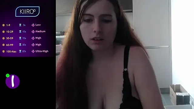 creambaby1 – webcam model profile photo Image 8