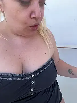 Velvet__vibe – webcam model profile photo Image 3