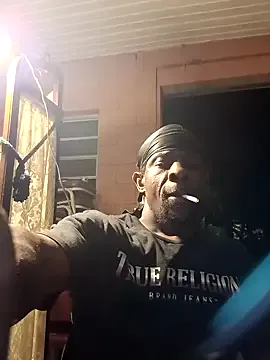 winter11 – webcam model profile photo Image 4