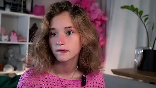 PumaShyXD – webcam model profile photo Image 4