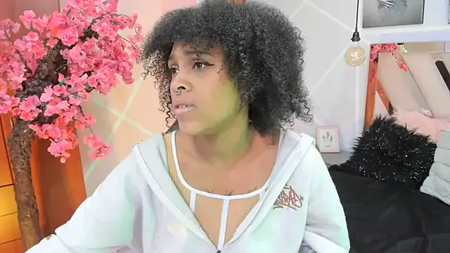 bunnyblondy – webcam model profile photo Image 12