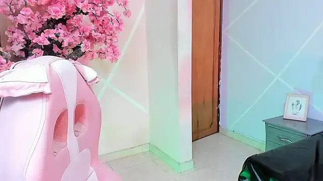 bunnyblondy – webcam model profile photo Image 15