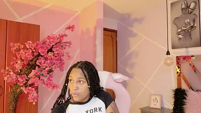 bunnyblondy – webcam model profile photo Image 18