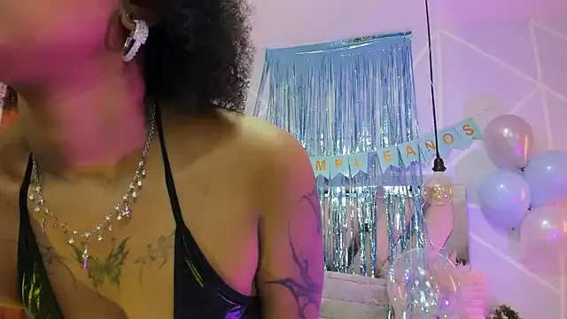 bunnyblondy – webcam model profile photo Image 8