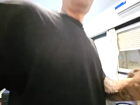 Yui-Ch – webcam model profile photo Image 19